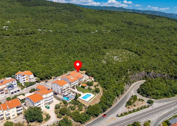 Alex Holiday home